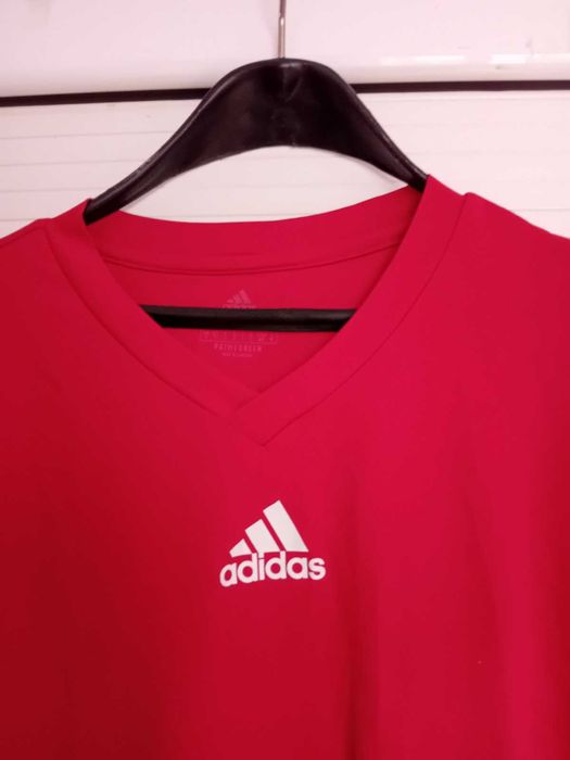 Оригинална спортна фланелка Adidas