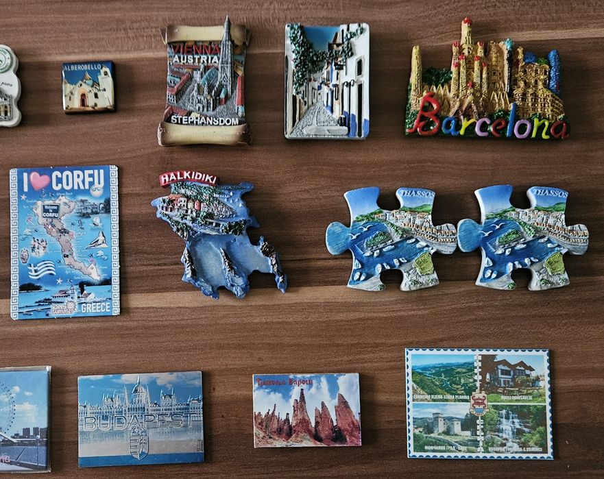 Колекция от 51 бр магнитчета