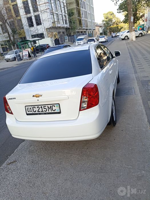 Chevrolet Jentra