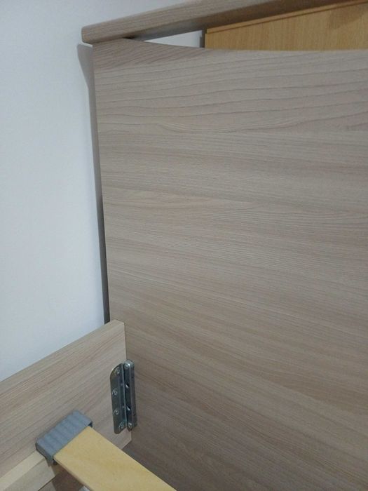 Кровать односпальная с матрацем