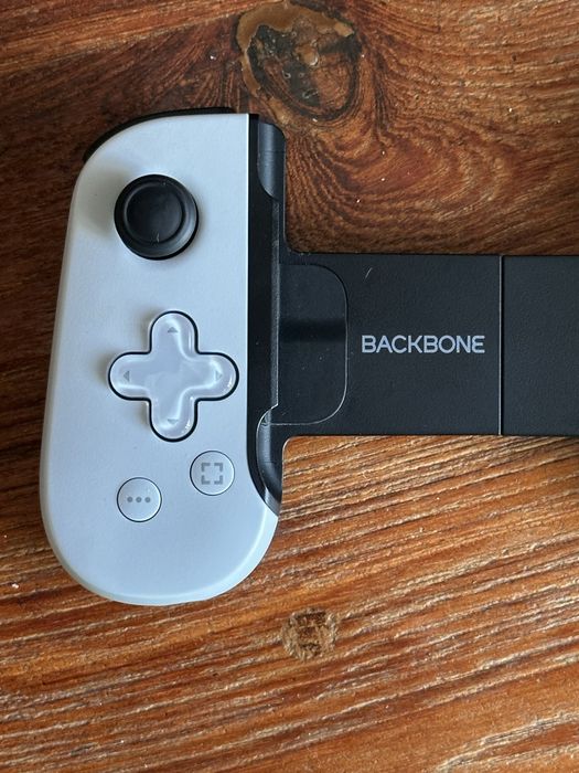 Backbone One - PlayStation Edition (Lightning) джойстик controller