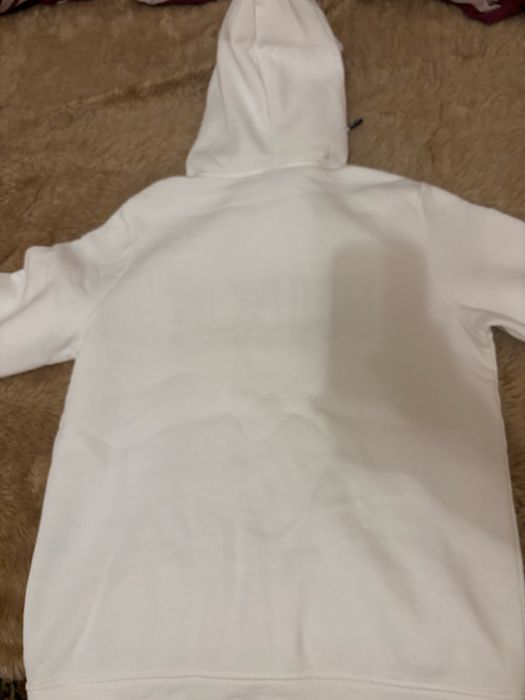Бяло худи на Nike чисто ново размер S