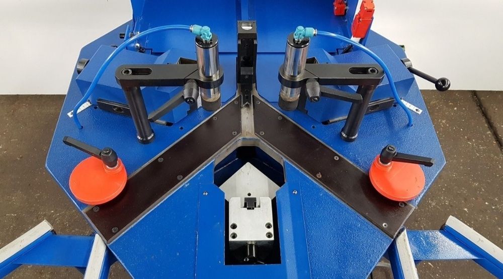 Автоматична ъглонабивна машина Schuco - Германия за дограма