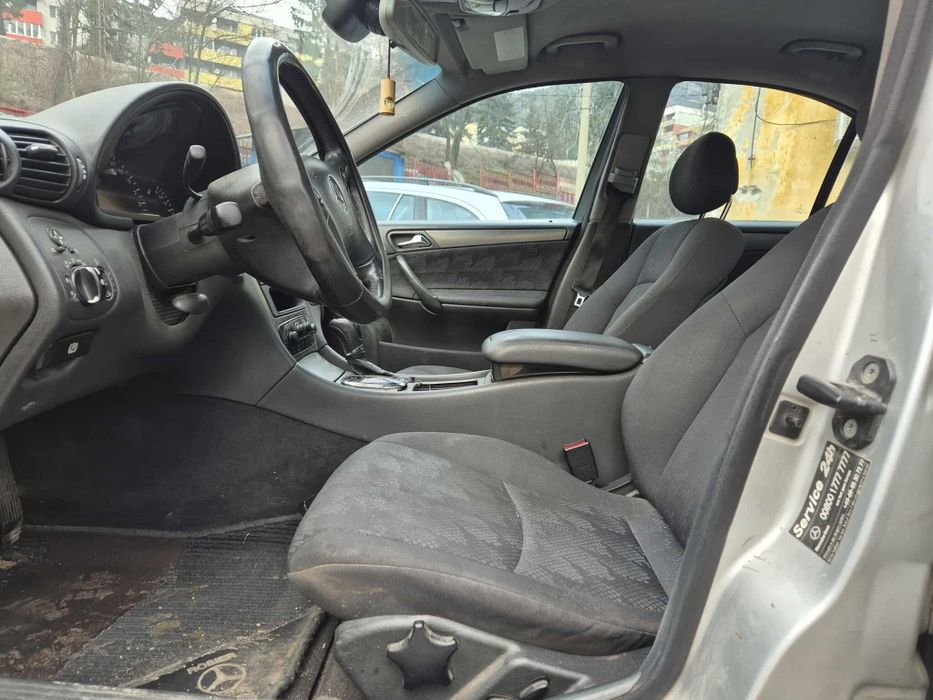 Mercedes W203 C220CDI 143кс 611 седан автоматик ЧАСТИ!