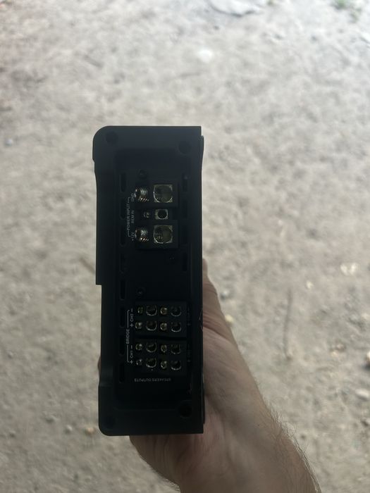 Усилитель новый с коробкой