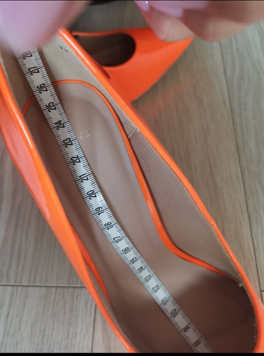 Pantofi noi New Look