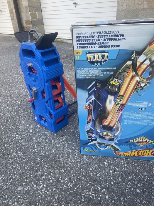 Голяма писта Hot Wheels