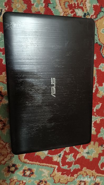 ASUS noutbuk 4.500 gb
