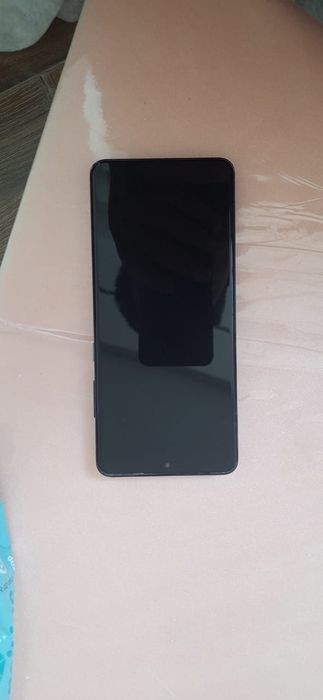 Самсунг S20 ULTRA