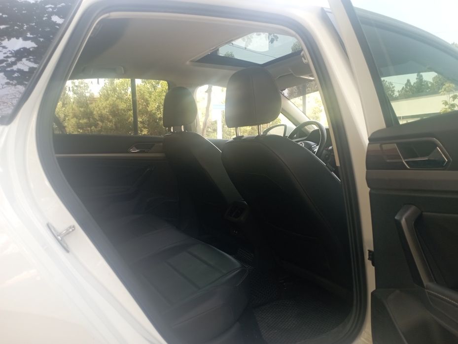 Volkswagen E Lavida