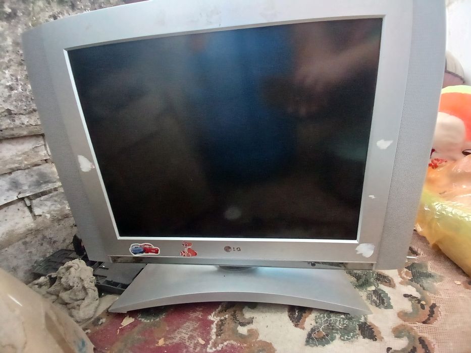 Телевизор.     LG.