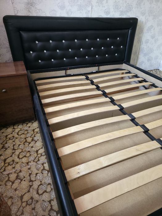 Продам кровать срочно