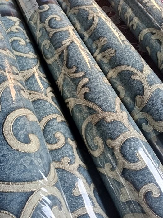 Продам обои виниловые метровые