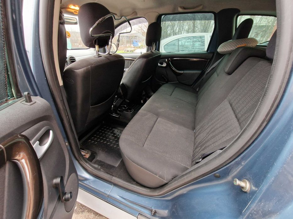 Vand Duster 4x4, perfecta stare