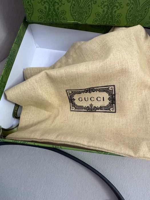 Gucci-Чисто нов дамски двулицев колан 105 см