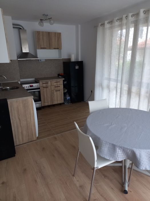 Продава се Двустаен апартамент в Варна, м-т Траката - 70 кв.м за 2800 €/кв.м - Снимка #3