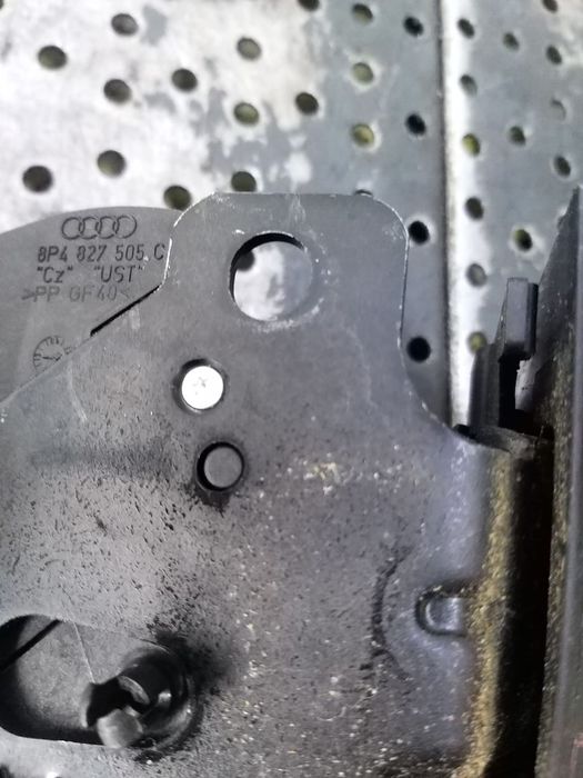 Broasca haion audi a4 b7 8e 8p4827505c