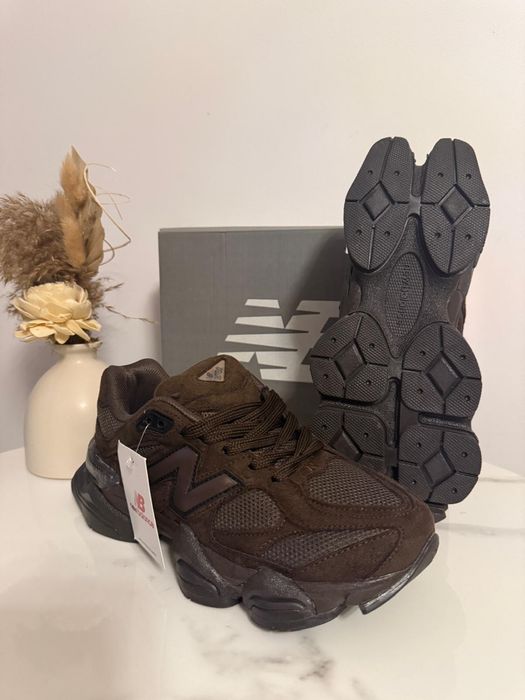 Adidasi New Balance 9060 Dark Brown