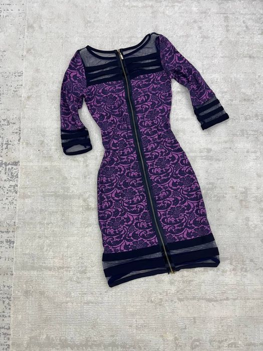 Комати чиройли курсатиб берадиган чиройли куйлак