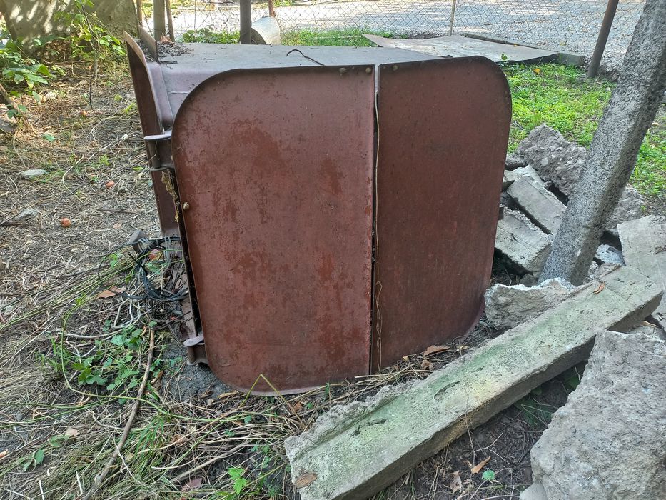 Бак, контейнер железный