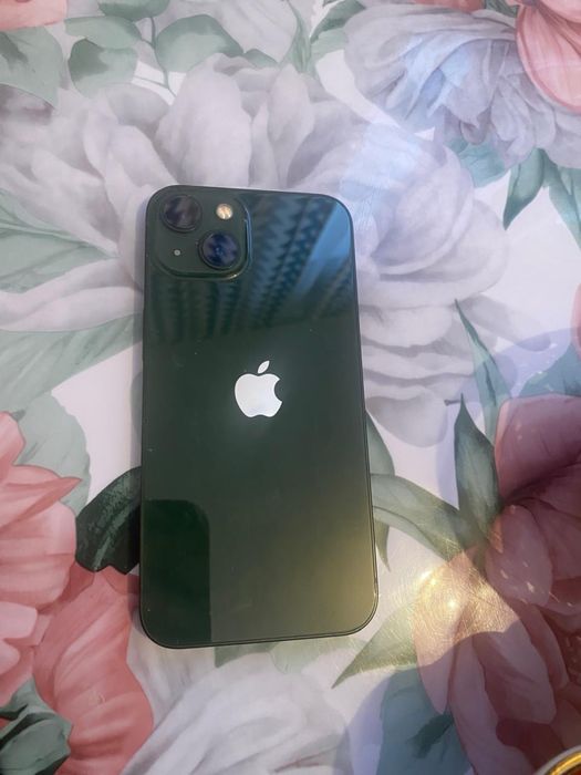 Айфон 13 сатылады