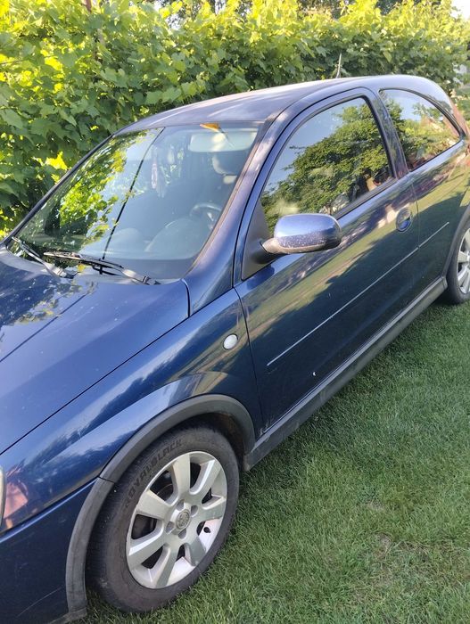Vând Opel CORSA