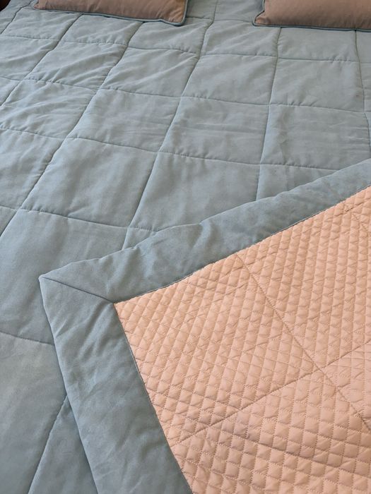 Продам двухспальное покрывало