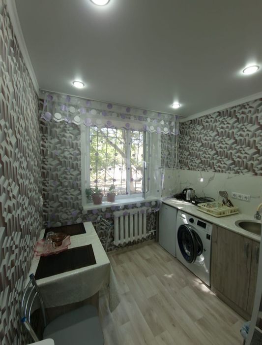 1-но комнатная. Абая. Посуточно