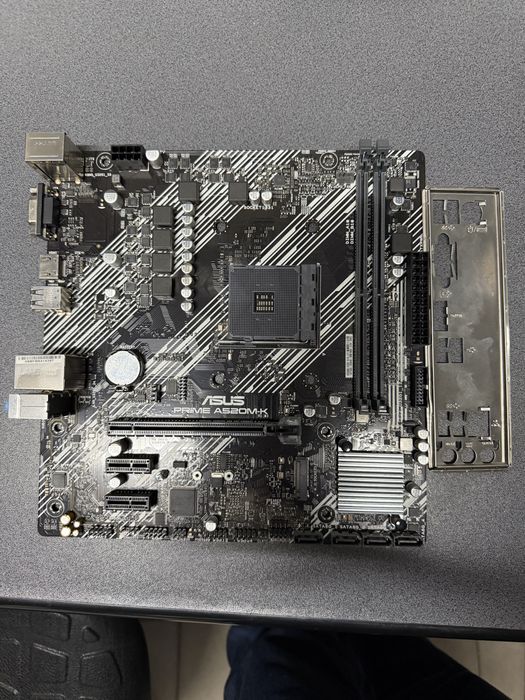 Placa de baza Asus PRIME A520M-K  AM4 DEFECTA