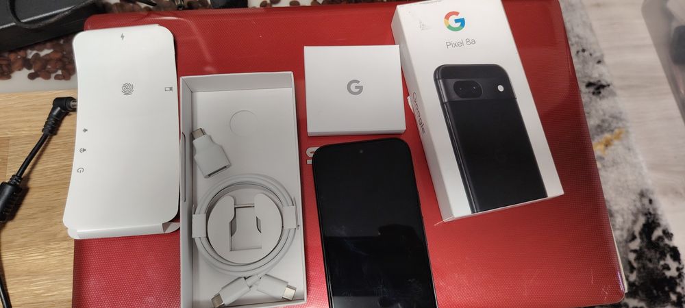 Google pixel 8a 8g cu 256.Full box, impecabil