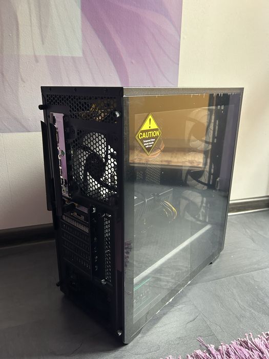 Чисто нов геймърски компютър – Ryzen 5 5500 / RX 590 8GB / 16GB RAM