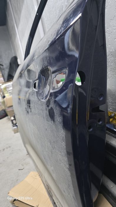 Продам дверь на  Hyundai tucson