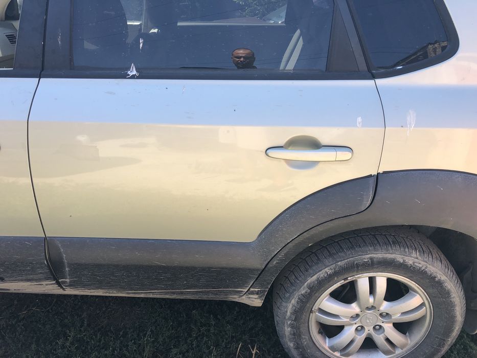 Haion Hayon spate Hyundai Tucson albastru gri crem 2007 2.0 crdi e4