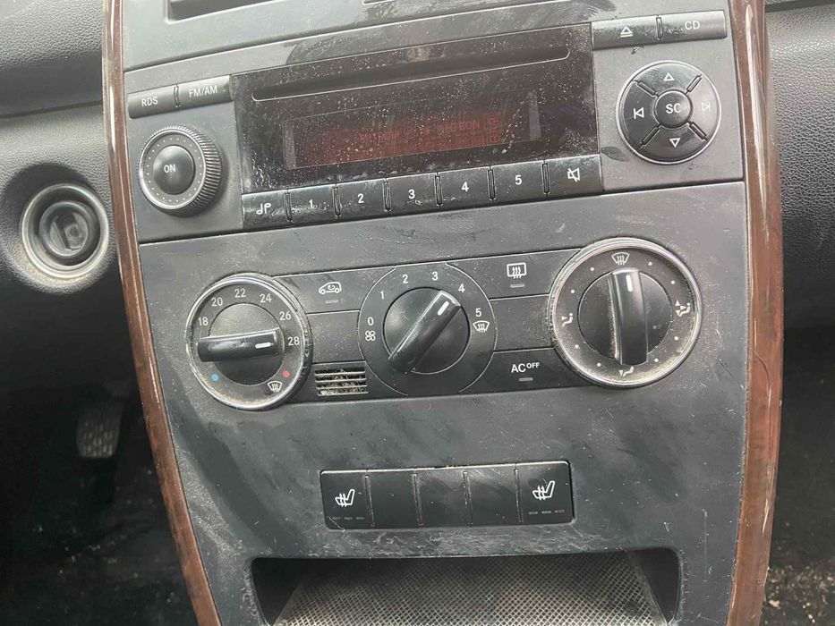 Dezmembrez mercedes a160 w169