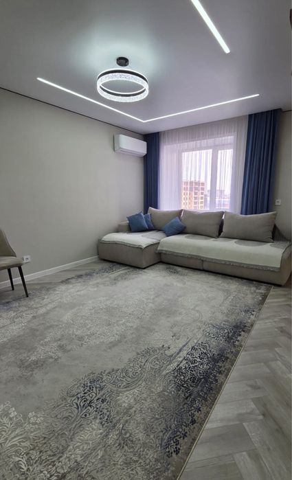 3 комн, 8 квартал, 115кв.