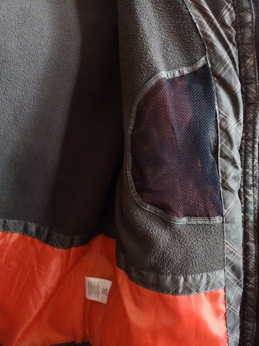 Продам куртку для мальчика