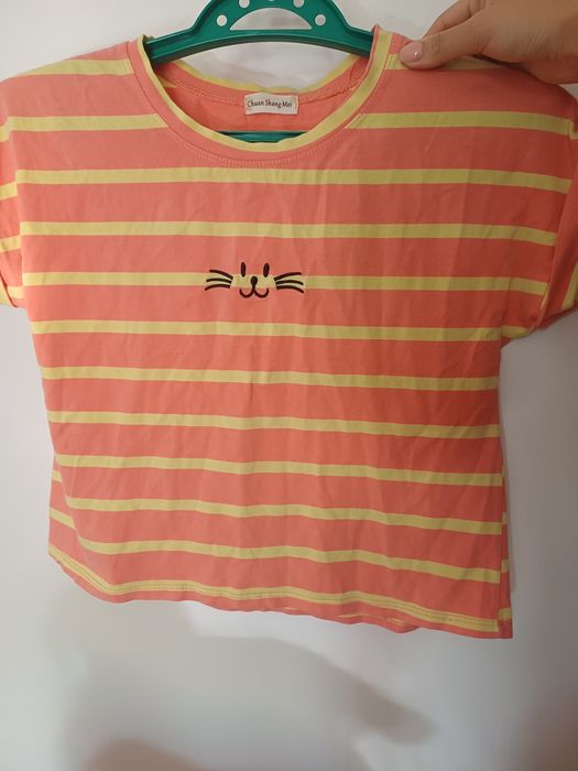 Яркая детская футболка