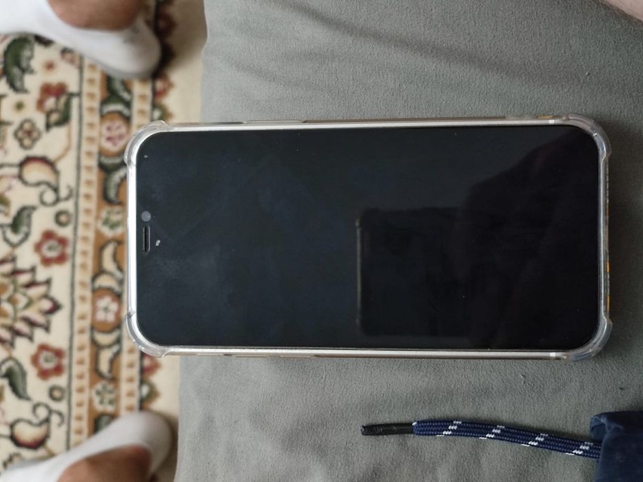 Iphone 12 в отличном состоянии