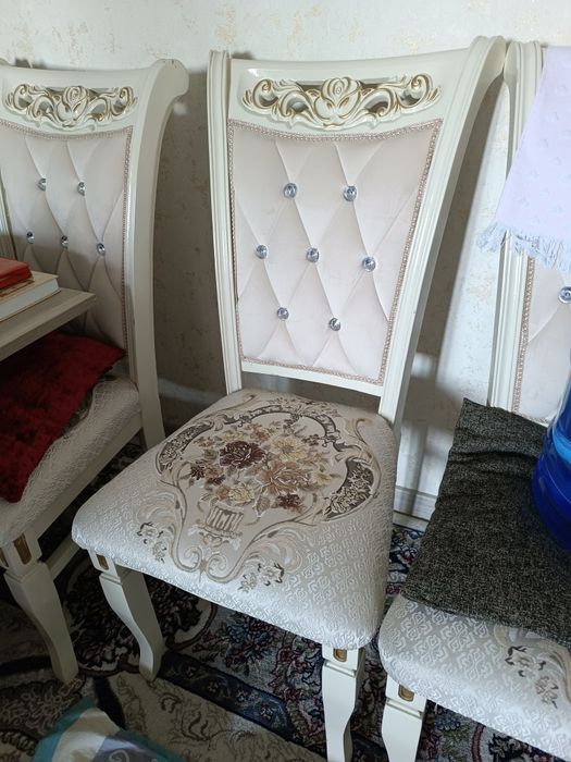 Stul toy uchun olingan ishlatilmagan. Стул новый продаём 6шт