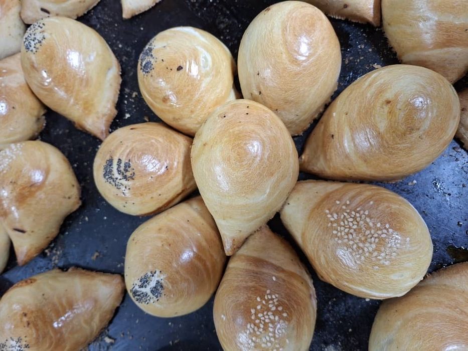 Выпечка пирожки беляши