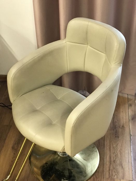 Кресло для парихмахера