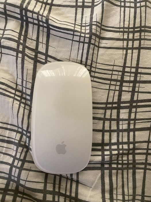 Продам мышь apple