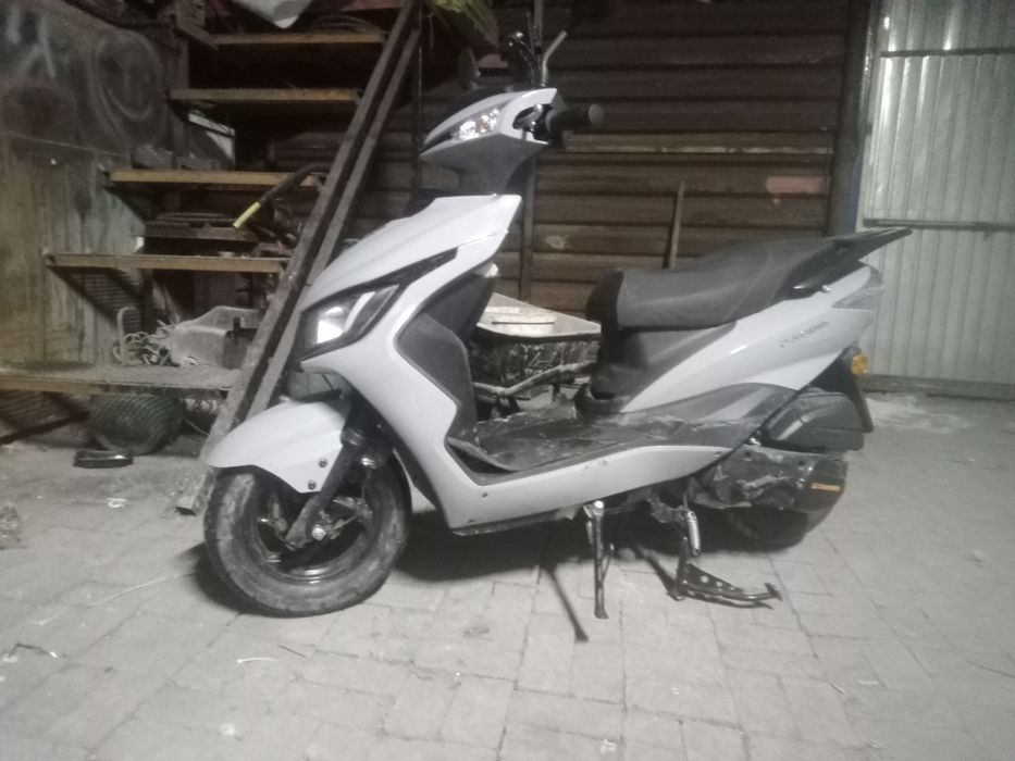 Продаю скутер Jugirmek 125