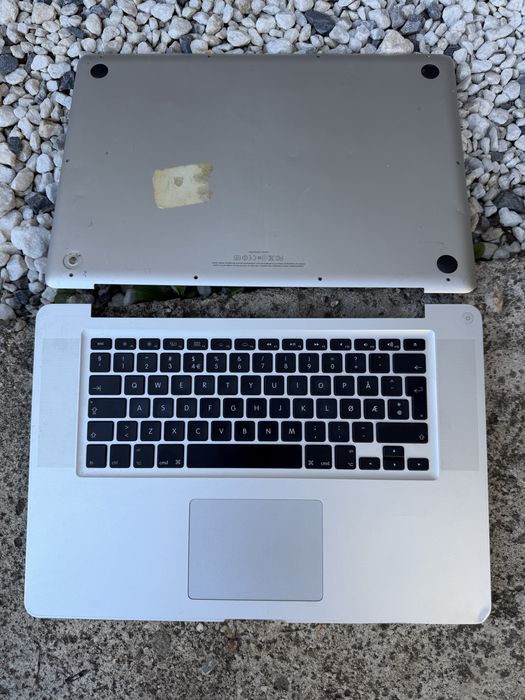Carcasa Tastatura Macbook Pro 15inch A1286