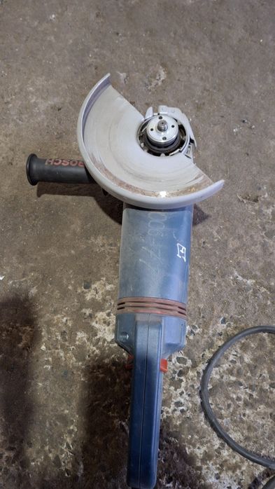 Болгарка BOSCH продам