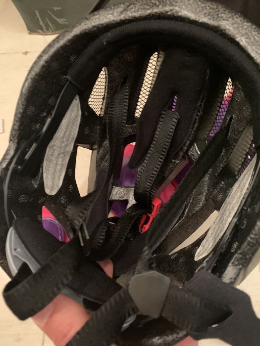 Каска Crivit и протектори Oxelo