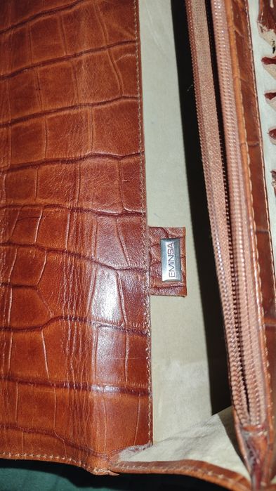 Кожаный портфель