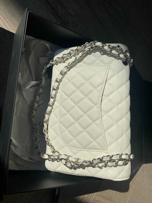 Geantă Chanel din Piele Albă, Poseta Chanel din Piele Granulată