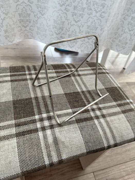 Подставки для книги и планшетов