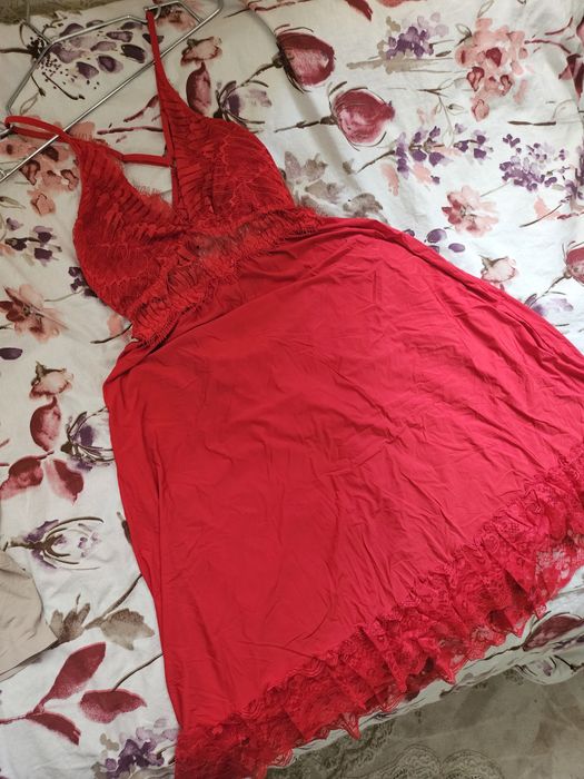 Ayollar uchun maxsus zamonaviy va bejirim penyuar. современная одежда